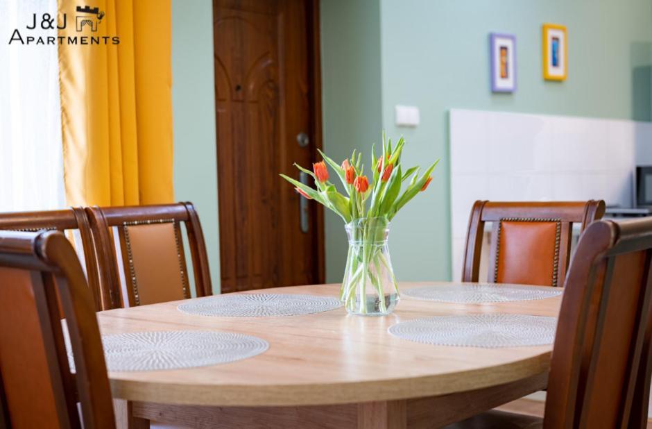 J&J Apartments Lazienna 30 Apartament 10-5 Торунь Екстер'єр фото