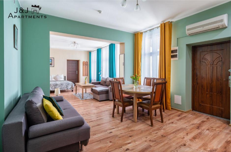 J&J Apartments Lazienna 30 Apartament 10-5 Торунь Екстер'єр фото