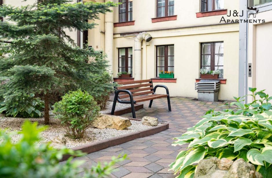J&J Apartments Lazienna 30 Apartament 10-5 Торунь Екстер'єр фото